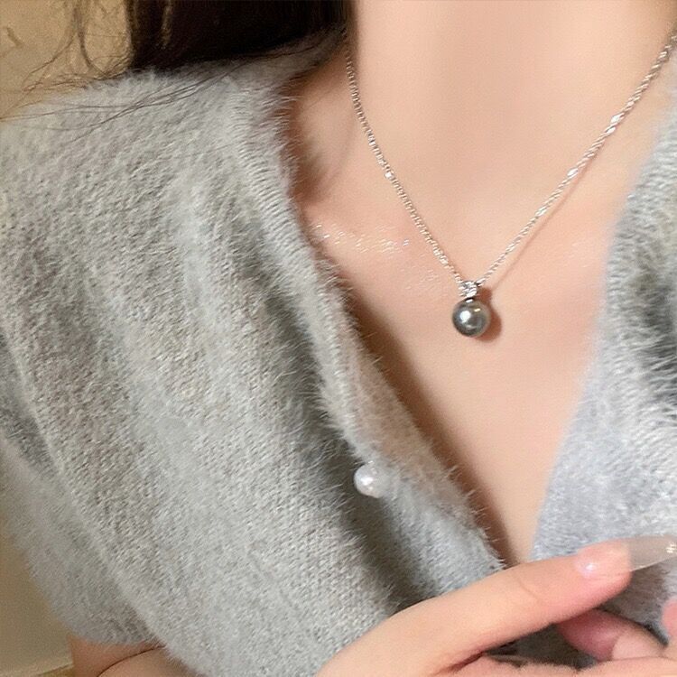 There are so many hemp gray starry pearl necklaces, light luxury niche high-end Y-shaped necklaces, simple clavicle chains_voghion.com