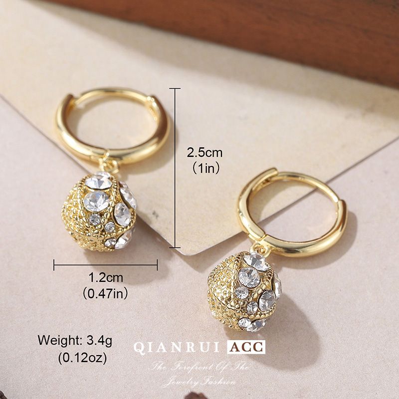 Orecchini rotondi semplici e di lusso leggeri con temperamento, intarsiati con diamanti, zirconi, fibbie per le orecchie, gioielli per le orecchie abbinati, piccole fibbie per le orecchie_voghion.com