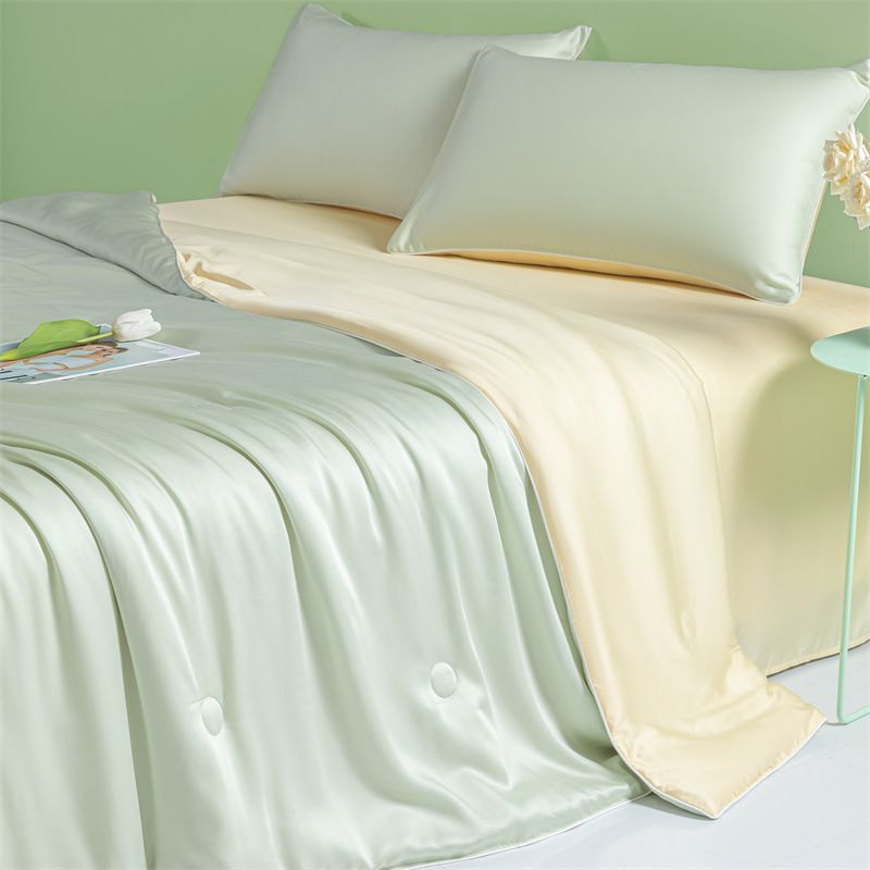 Ice Silk Cooling Blanket - Lightweight & Breathable For Summer Machine Washable Perfect For Dorms & Air-Conditioned Rooms_voghion.com