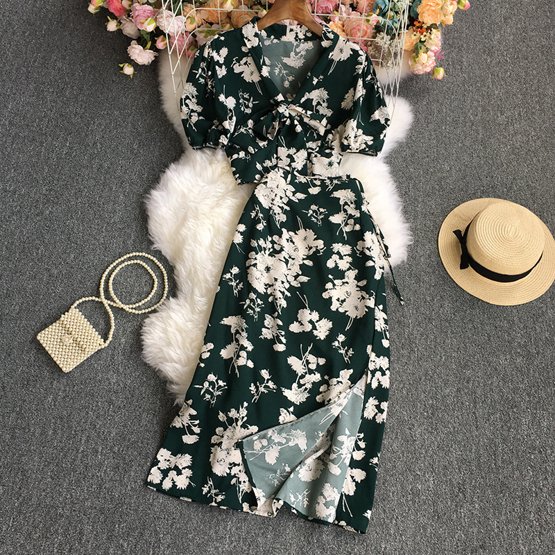 Manica corta + gonna a fiori grandi alla moda da donna_voghion.com