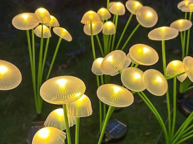 Iluminación solar para jardín con medusas, luz impermeable para balcón y césped_voghion.com