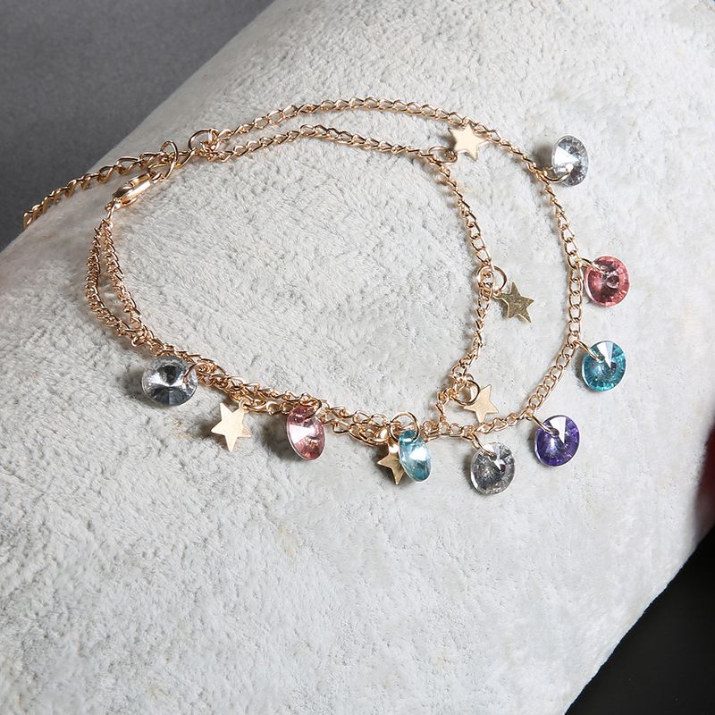 Photo de rue faite à la main, ensemble de chaînes de cheville multicouches en diamant coloré, étoile pentagonale, tendance pour femmes_voghion.com