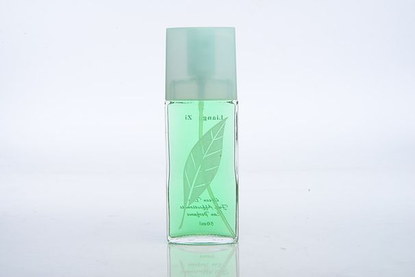 Nuovo profumo caldo Profumo al tè verde Profumo da donna Fragranza duratura Profumo fresco 50 ml_voghion.com