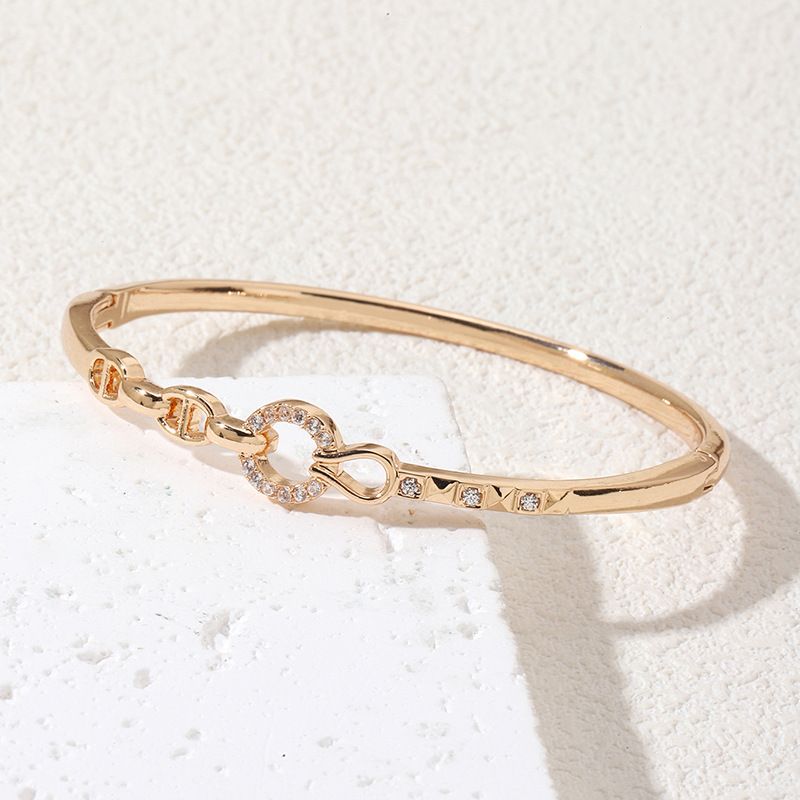Bracciale da donna di alta gamma, semplice, versatile e alla moda, con chiusura in zirconia micro-intarsiata e tempestato di diamanti_voghion.com