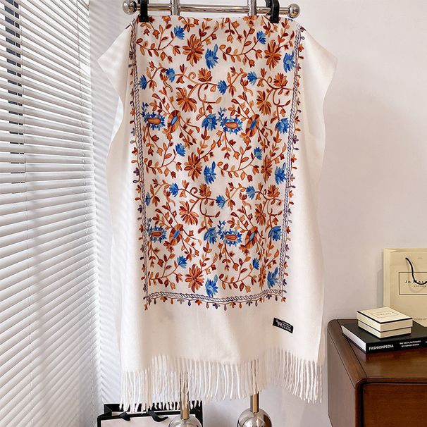 Sciarpa calda da donna in cashmere con ricamo etnico in stile etnico con nappa personalizzata e fiori e piante autunnali e invernali_voghion.com