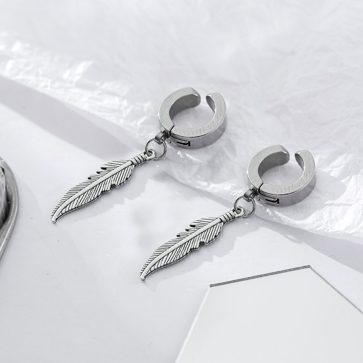 Clip Earrings Men's Personalized Ear Clips Without Piercings, High End Niche Trendy Men, No Need To Pierce The Ears_voghion.com