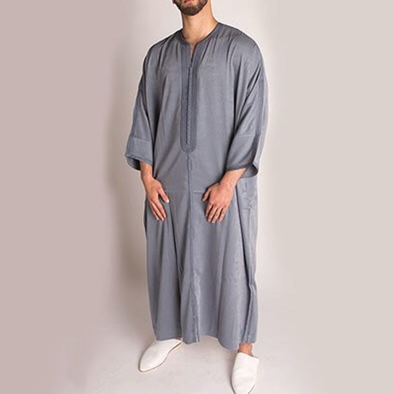 Roupas masculinas Novo estilo cinza estilo étnico camisa longa masculina estoque pronto robe muçulmano pulôver 1138203_voghion.com