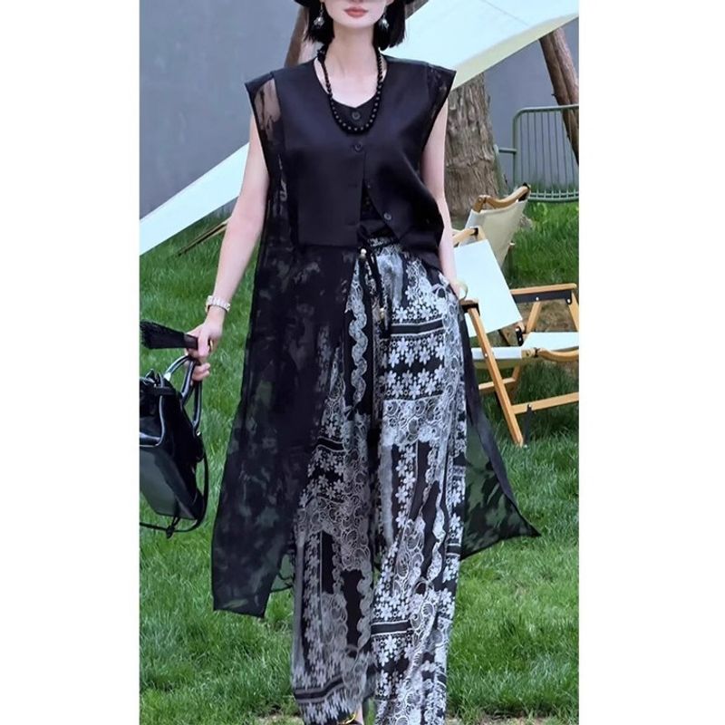 Nuovo stile cinese nero di media lunghezza in pizzo patchwork gilet vestito pantaloni stampati set per le donne estate 2025_voghion.com