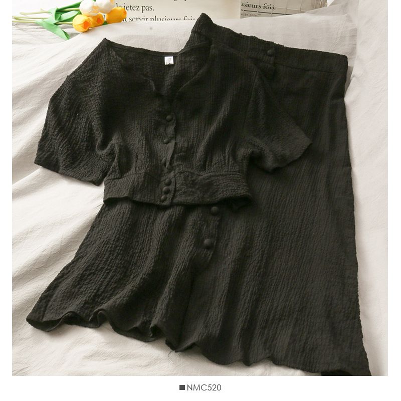 Damenbekleidung, Retro-Falten-Zweiteiler mit kurzem Oberteil mit V-Ausschnitt und einreihigem Rock mit hoher Taille_voghion.com