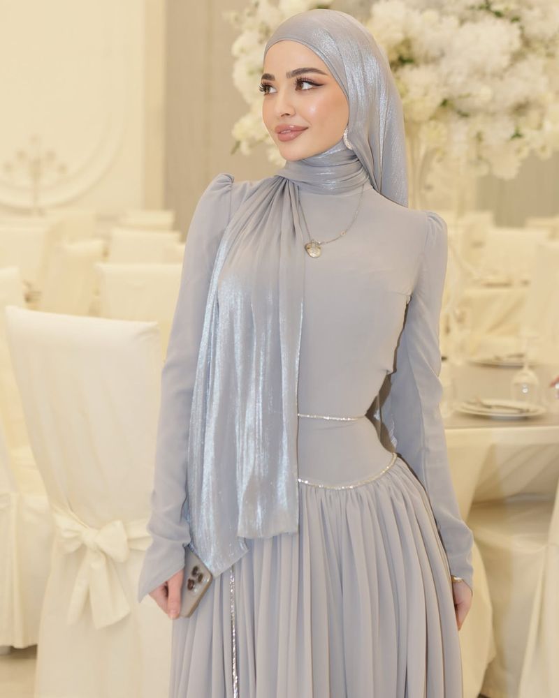 Damenbekleidung Süßes, schlichtes silbernes Zirkonia-Herzanhänger-Weibchen Romantisches Design-Kleid Weiblich_voghion.com