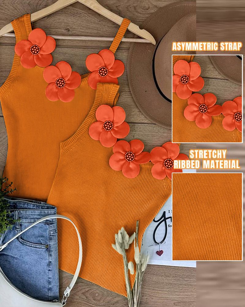 Damenbekleidung - enges Top mit Blumenmuster und Hosenträgern_voghion.com