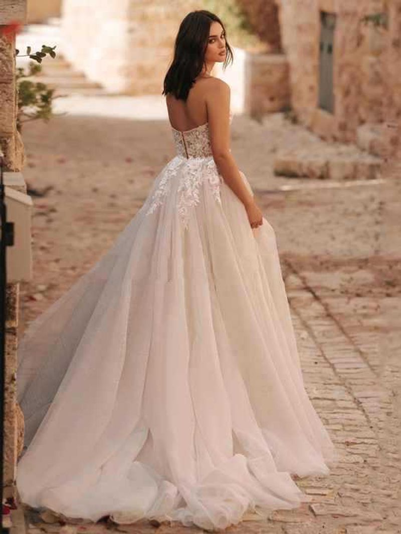 Damen Spitzen-Netzschlitz leichte Gaze ausgehende Gaze Outdoor-Shooting rückenfreies Schleppkleid Hochzeitskleid Brautjungfernkleid_voghion.com