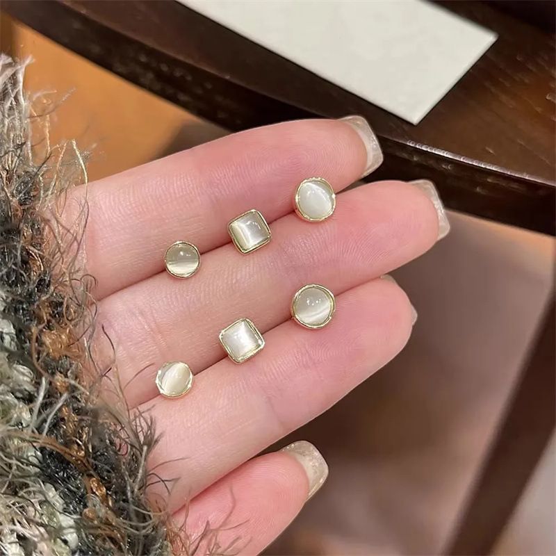 Boucles d'oreilles luxueuses en pierre œil de chat pour femmes, ensemble de six pièces, dormez sans retirer les clous en os, design de niche_voghion.com