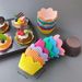200 pirottini per torte, pirottini per torte resistenti all'olio, design a forma di fiore in colori assortiti, perfetti per biscotti e torte_voghion.com