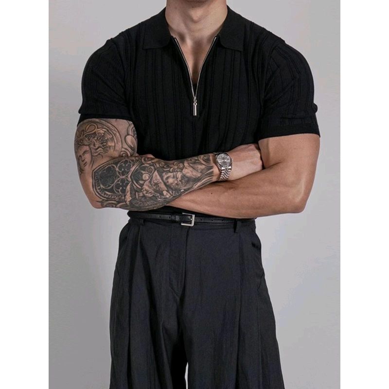 Polo da uomo in maglia testurizzata con motivo a righe verticali 3D, modello estivo 2025d, con mezza cerniera, colletto rovesciato, alla moda, elasticizzata, a maniche corte_voghion.com