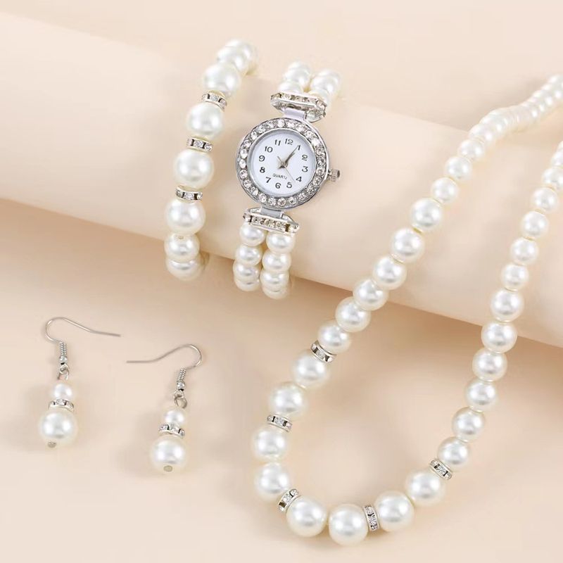 Damenuhr Perlen-Accessoire Armband Damenuhr Halskette Ohrringe Set Modetrenduhr Mode Geschenkbox Uhr_voghion.com
