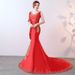 Abendkleid im chinesischen Meerjungfrauenstil – trägerloses rotes Hostessenkleid mit Schleppe, elegant für Bühnenauftritte und Modenschauen_voghion.com