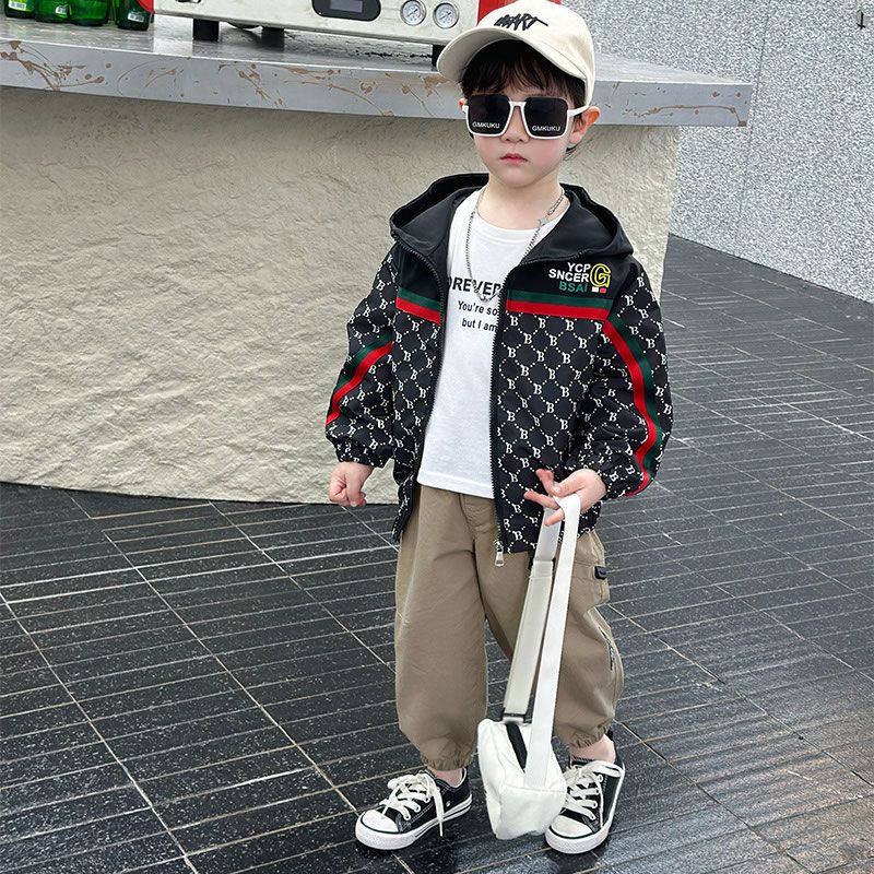 und Herbst 2025 New Style Jungen Modische Kinder Windjacke Trendy Frühlingsjacke_voghion.com