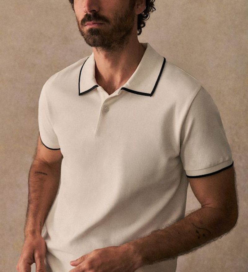 Polo da uomo con colletto e polsini a contrasto, comoda e traspirante_voghion.com