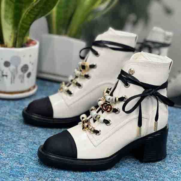Color Matching Lace Up Short Boots High End Genuine Leather Martin Boots For Women Street Blasting Sweet And Cool Knight Boots_voghion.com