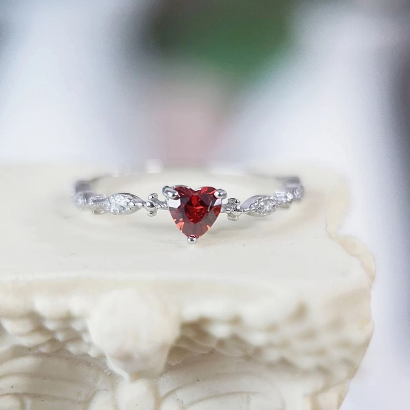Longrui new fashion love ruby ​​ style ring ring heart-shaped diamond zircon ring_voghion.com