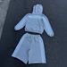 Unisex-Kapuzenpullover-Set mit Streifen und 3D-Stickerei – Frühlings-Paar-Outfits in Grau (S/M/L/XL)_voghion.com