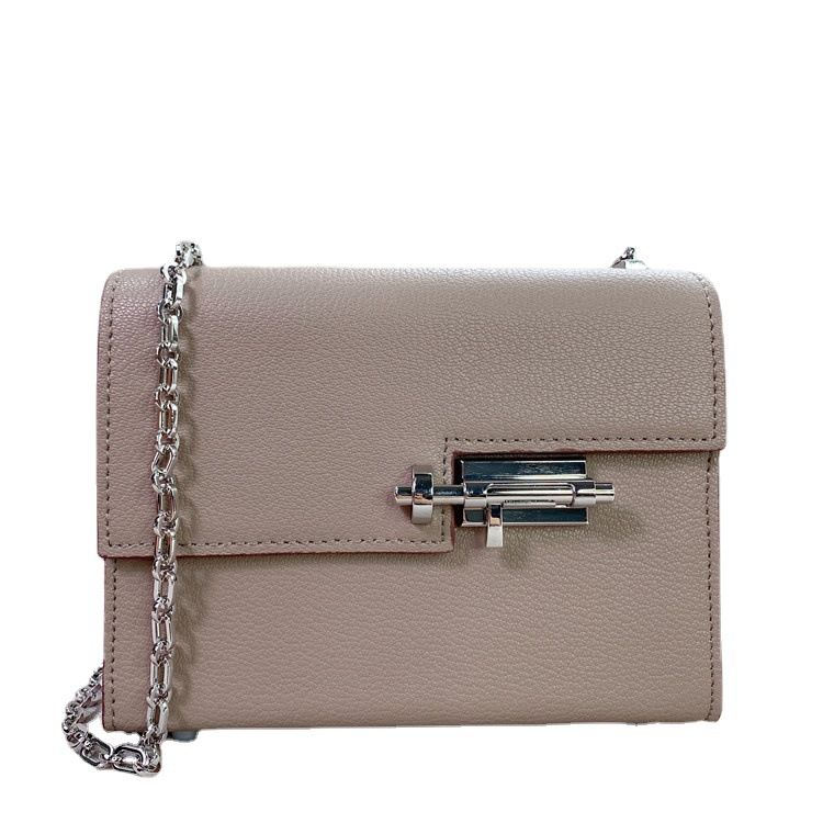 2024 nuovo strato di testa avanzato modello di capra pelle di mucca catena spilla pistola spalla piccola borsa quadrata tendenza moda_voghion.com