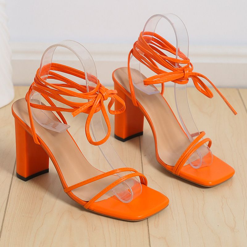 2023 Summer Grouss Gréisst Auslandshandel Dameschong Sexy Quadratkopf Riemen Stiletto Héichhiel Kräiz-Riemen Sandalen Fra grenziwwerschreidend_voghion.com