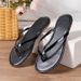 2025 Summer New Clip Toe Beach Vacation Leisure Soft Flat Bottom Women's Sandals And Slippers_voghion.com