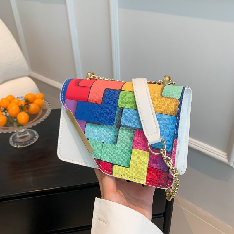 Trendy Fresh Style Kette für Damen 2024 Frühling Neue Mode Color-Block Umhängetasche Kleine quadratische Tasche_voghion.com