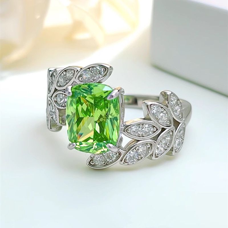 Cao Shi's New Flower Swing Arm Cross Small Fresh Geometric Leaf Design Sense Ring_voghion.com