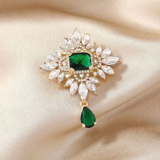 New Emerald Brooch High-end Temperament Palace Luxury Retro Zircon Elegant Water Drop Pin Brooch Accessories_voghion.com