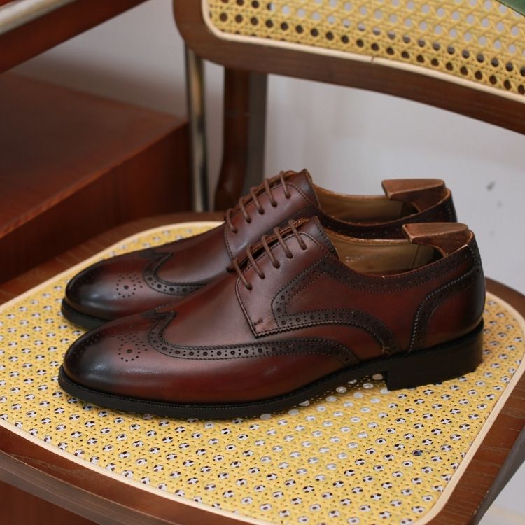 Ett stycke dropshipping nya brittiska derbyskor för män, snidade herrskor, brittiska treledade läderskor, brogueskor för män_voghion.com