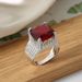 Einzelne Ringe Hochwertiger roter geometrischer dominanter Ring Großzügiger übertriebener Mode-Persönlichkeits-Smaragdring-Handschmuck_voghion.com