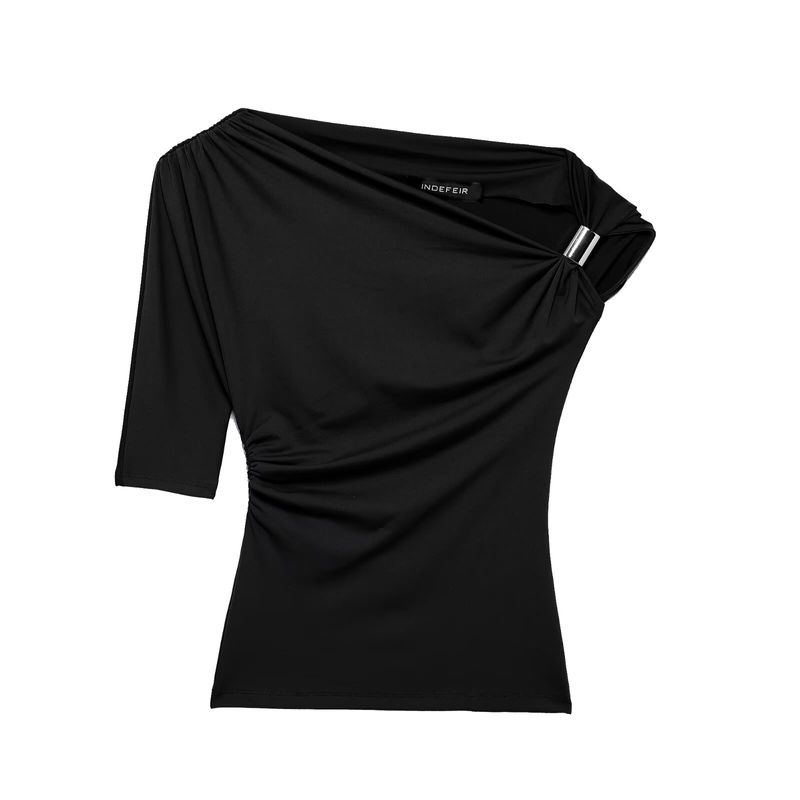 Maglietta casual aderente a maniche corte elasticizzata con inserti in metallo, asimmetrica, estiva, da donna_voghion.com
