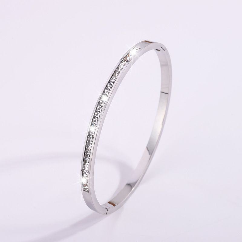 Titanium Steel Girl Bracelet, High-end, Fashionable Simple Stainless Steel Single Row Square Diamond Bracelet, Multi-function Bracelet_voghion.com