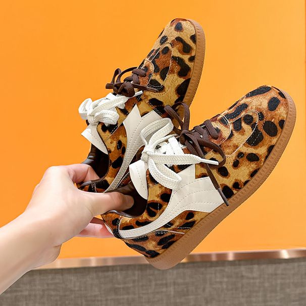 Nuevas zapatillas de entrenamiento alemanas con estampado de leopardo y crin de caballo que aumentan la altura de 6 cm para mujer, clásicas de primavera con doble cordón C_voghion.com