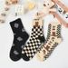 Nuovo orso per donna, calzini a metà polpaccio senza cuciture a quadri, stile autunnale carino Mori di alta qualità, versione coreana_voghion.com