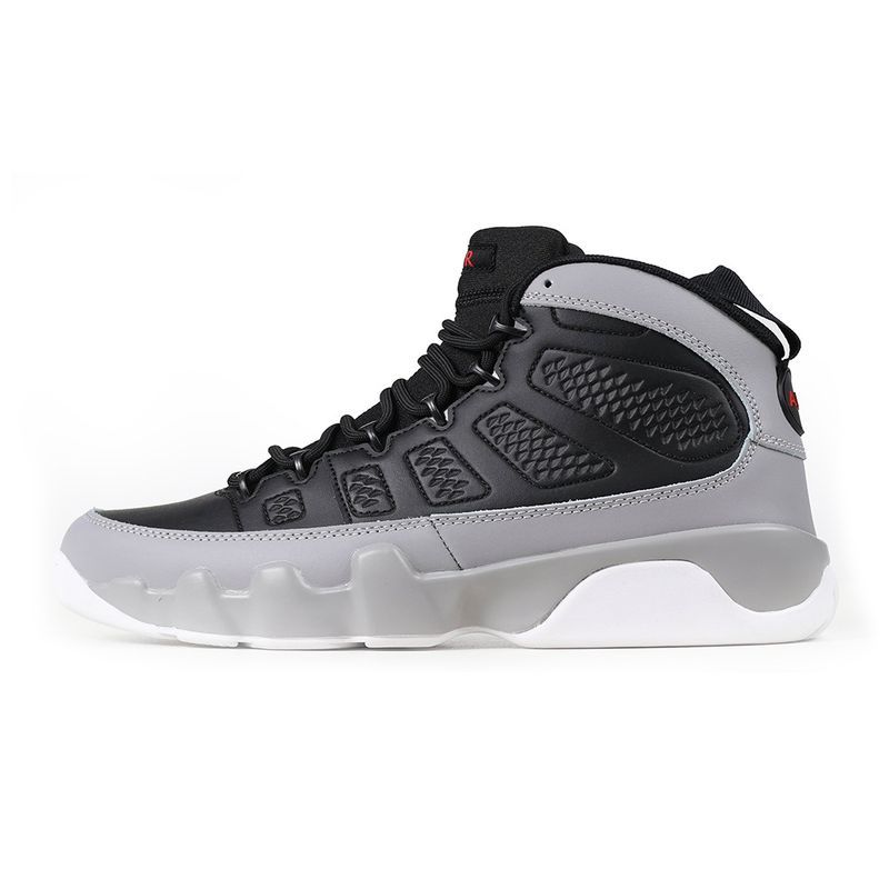 Putian est arrivé dans un magasin physique, spécialisé dans le basket-ball de qualité Qiao 9 pour hommes, sports décontractés haut de gamme_voghion.com