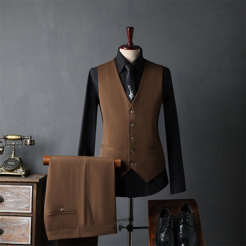 ​Slim Fit Anzug-Set für Herren – 3-teiliger Hochzeits-Smoking mit Weste, formellem Business-Blazer und Hose für Bräutigam, Trauzeugen und besondere Anlässe (Kaffeebraun)​_voghion.com