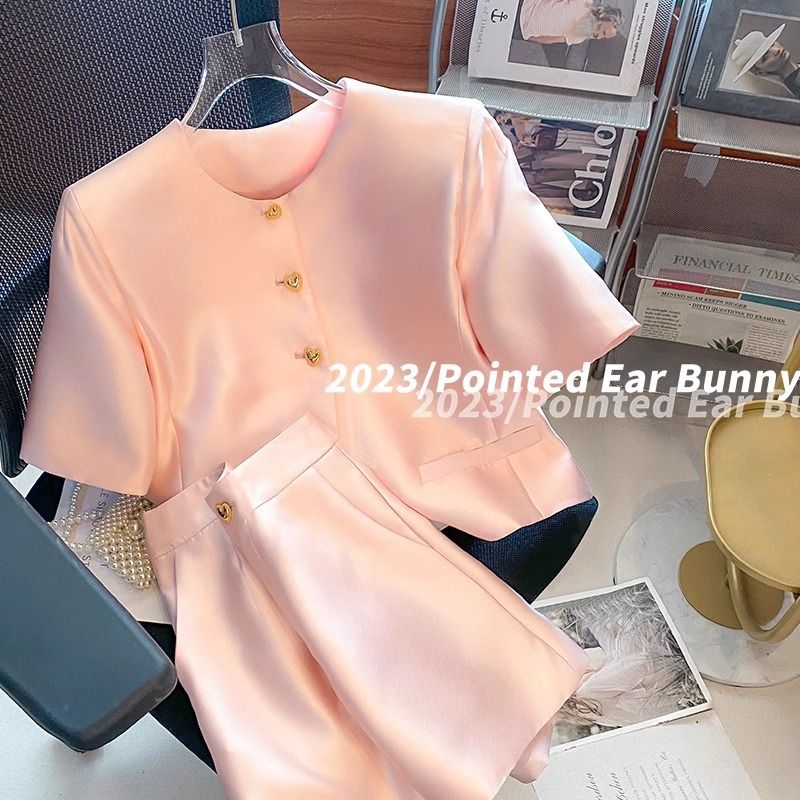 Damenbekleidung 2024 Neuer rosa Anzug im neuen Stil mit hochwertiger Luxus-Damenbekleidung, Nischendesign, kleiner zweiteiliger Anzug für den Sommer_voghion.com