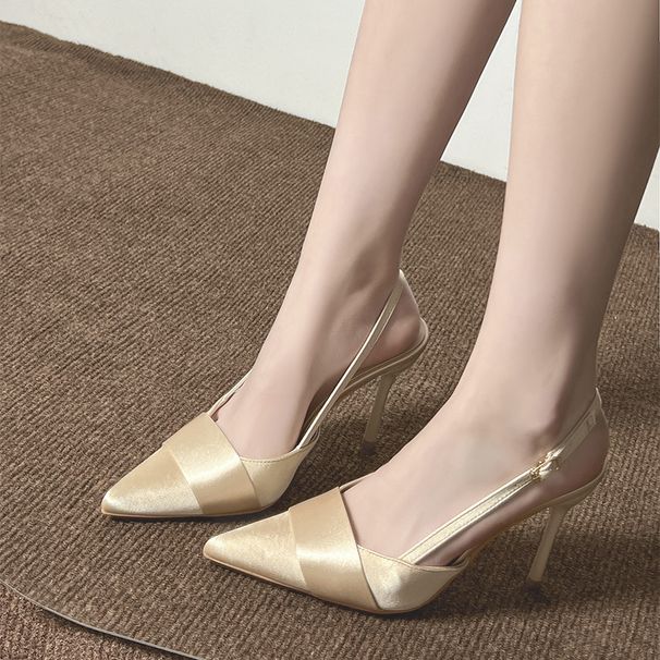 Sandales pointues en soie couleur champagne pour femmes, tendance et sophistiquées, avec dos vide et talons hauts fins, collection 2025_voghion.com