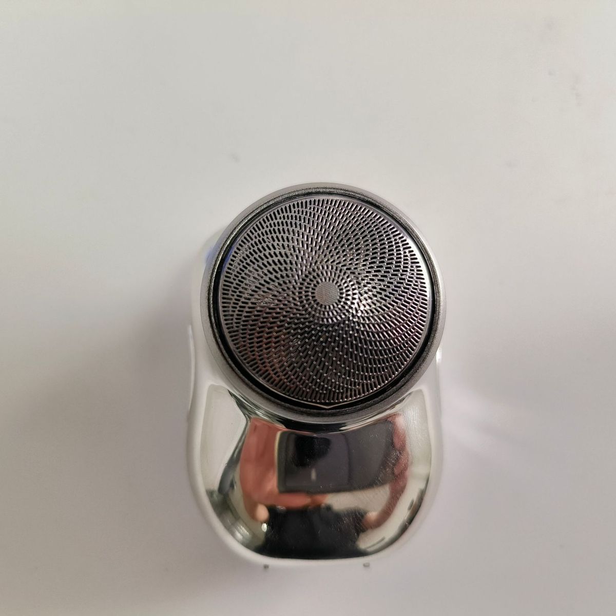 LCD Electric Shaver For Men – Rechargeable, Waterproof, Floating 4D Rotary Blades, Low Noise (36-45dB), Travel-Friendly Grooming Kit_voghion.com