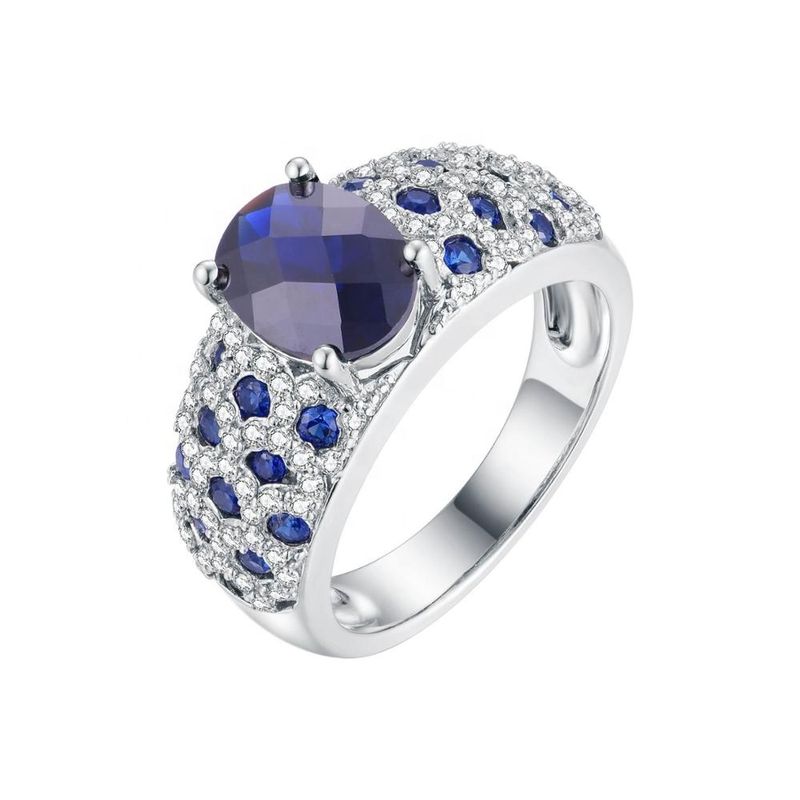 Hersteller von edlem Schmuck: Verlobungsringe mit blauem Saphir für Frauen_voghion.com