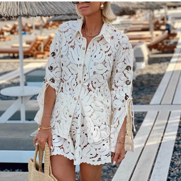 Damen Casual Fashion Hollow Out Turn-Down-Kragen Langarm Spitzenhemd und Shorts Zweiteiliges Set_voghion.com