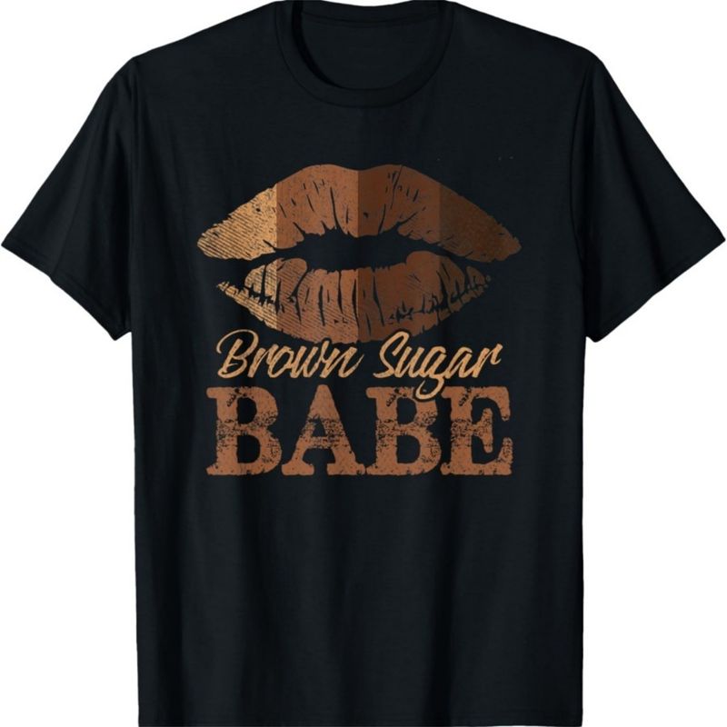 Camiseta Sugar Babe Brown Proud Black Women com lábios melanina._voghion.com
