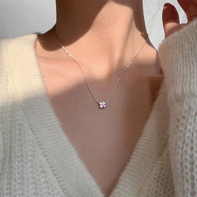 Collana quadrifoglio donna trendy squisita piccolo temperamento semplice temperamento s925 argento catena clavicola stile freddo collana_voghion.com
