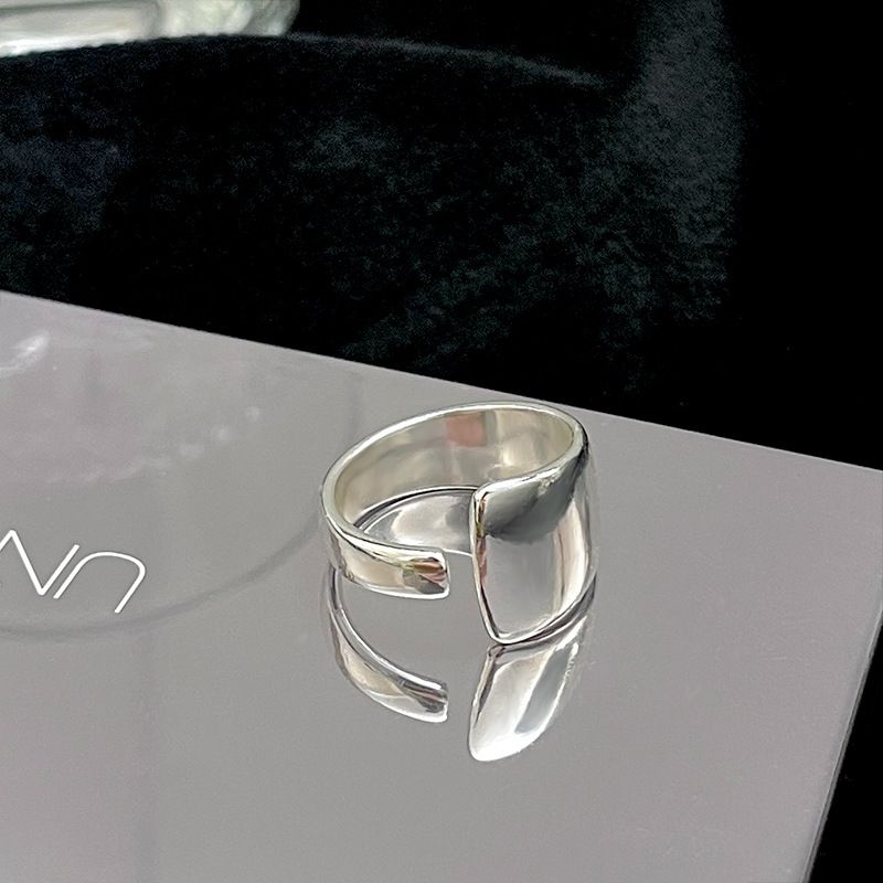 Anillo de plata para mujer, estilo ins, diseño de nicho, con cuentas, nuevo estilo, moderno anillo para el dedo índice, personalidad de moda, anillo resistente a la decoloración._voghion.com