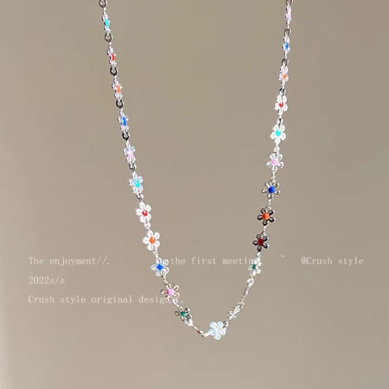 Too good-looking and spicy colorful thin stacked necklace female high-end design niche ins clavicle chain temperament new female_voghion.com