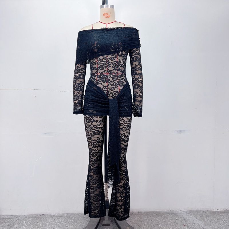 Σέξι λεπτή γυναικεία ολόσωμη φόρμα με μακριά μανίκια και έξω ώμους, στενή γραμμή με πιέτες, από δαντέλα και περούκες._voghion.com